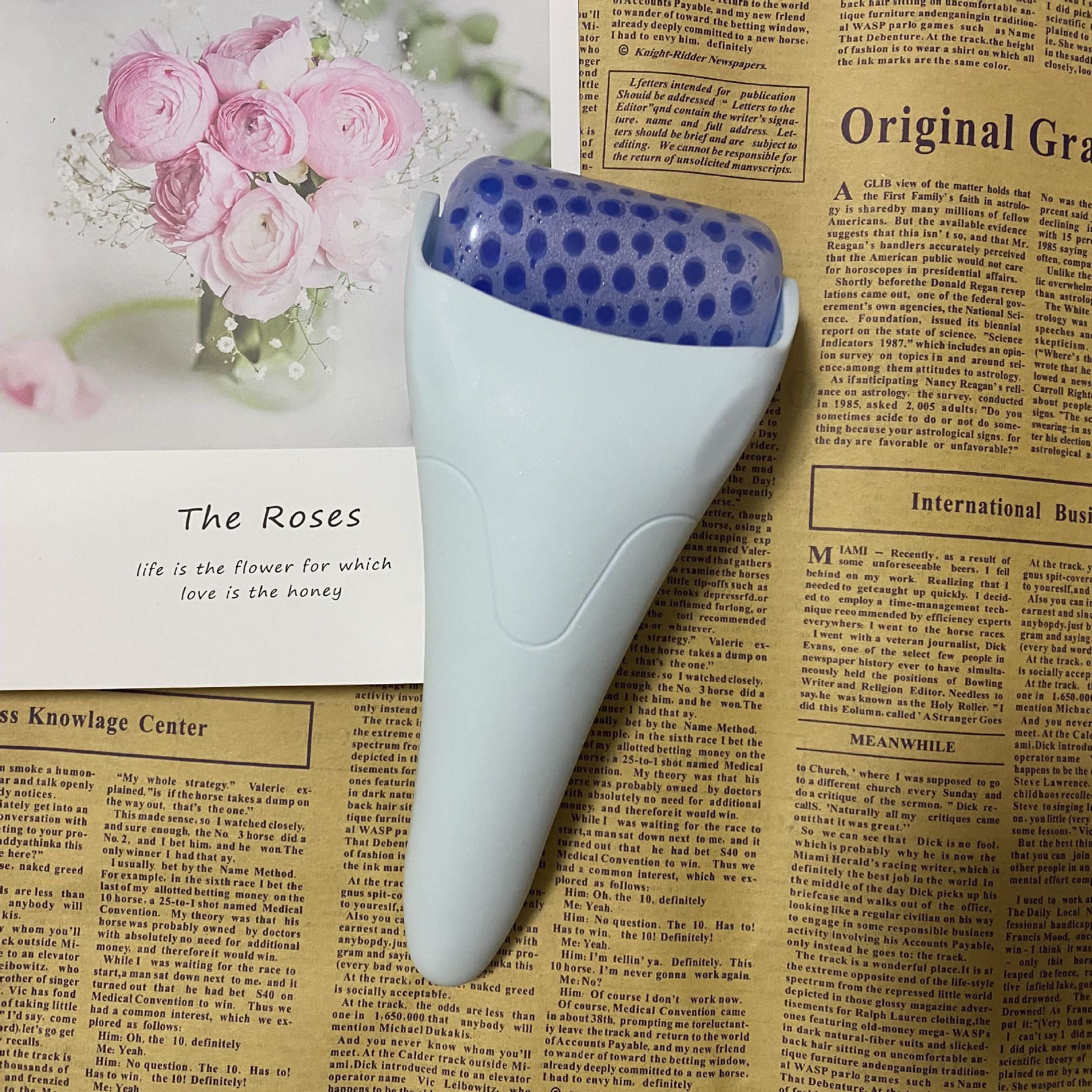 Glow-On-the-Go Ice Roller – Your Daily Cool-Down for Smooth, Radiant Skin